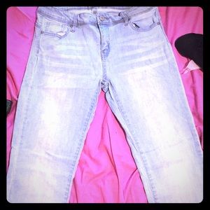 Skinny jeans “booty jeans”